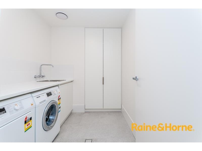 502/6 Pine Tree Lane, Terrigal NSW 2260