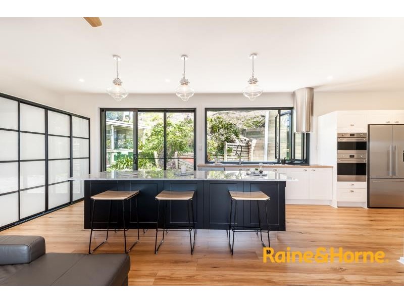 2 Benjamin Place, Saratoga NSW 2251