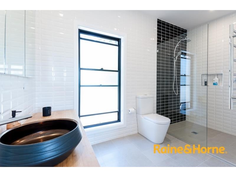 2 Benjamin Place, Saratoga NSW 2251