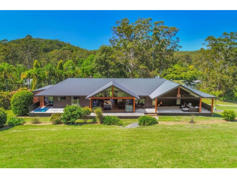 442 Avoca Drive, Green Point NSW 2251