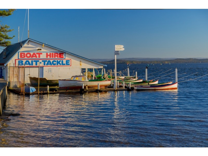 20 Oakland Avenue, The Entrance NSW 2261