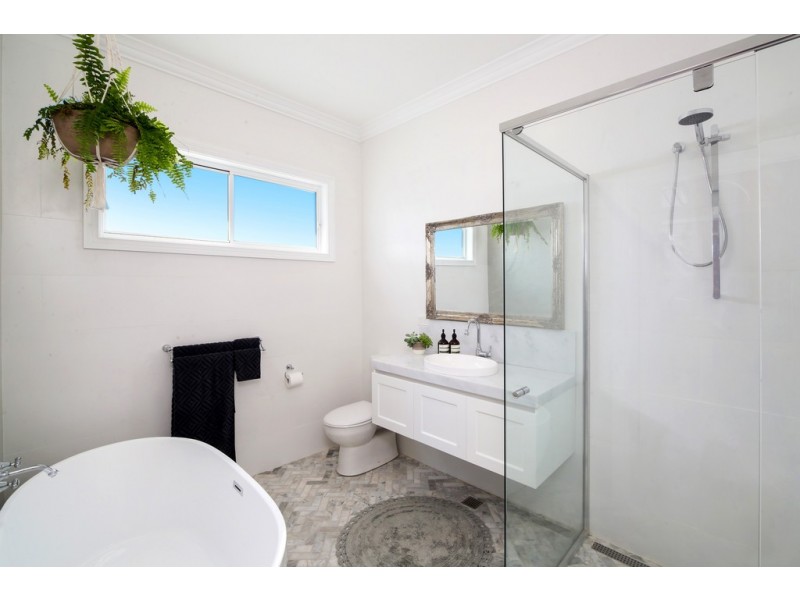 45 Robertson Road, Killarney Vale NSW 2261