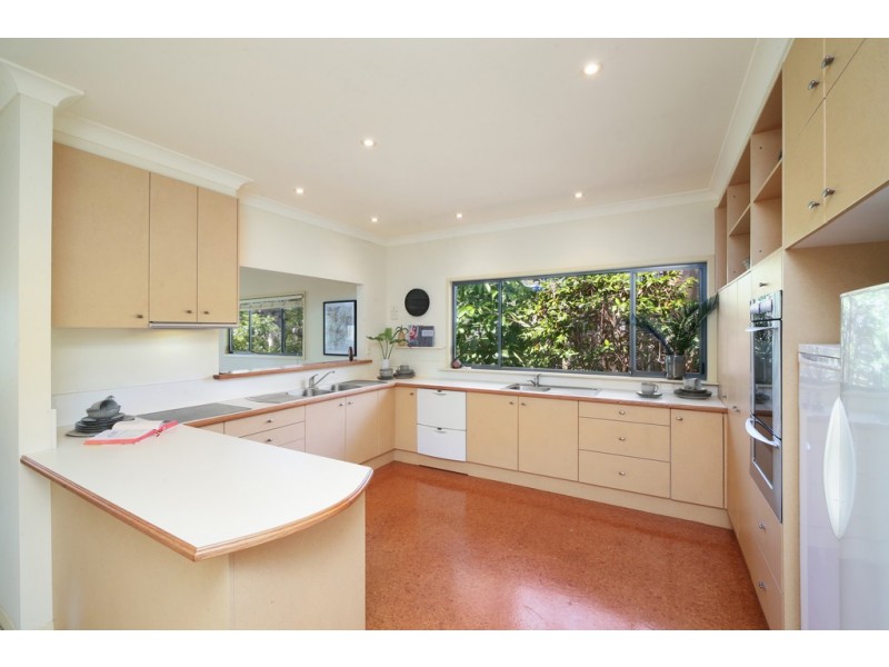 19 Trelawney Street, Killarney Vale NSW 2261