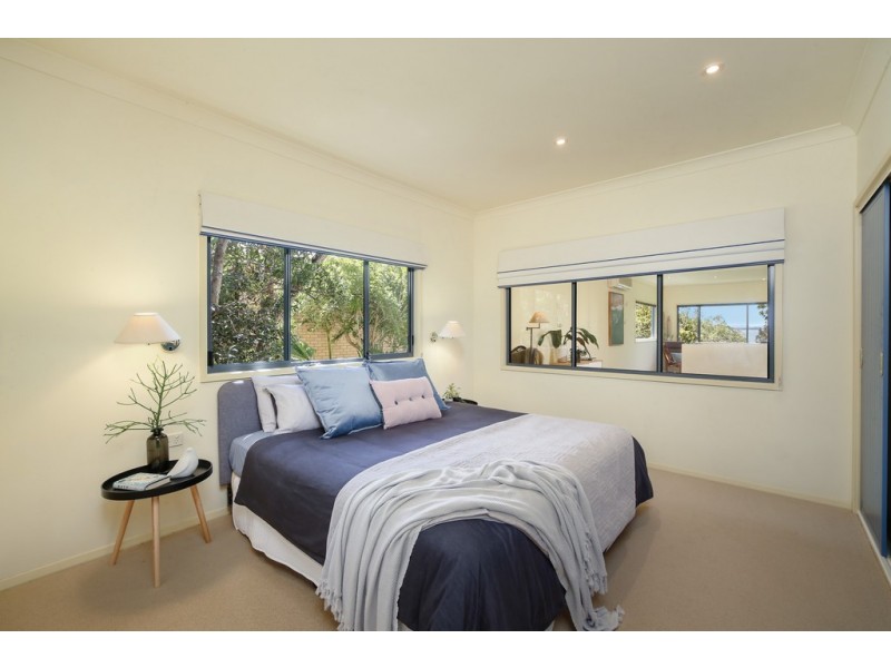 19 Trelawney Street, Killarney Vale NSW 2261