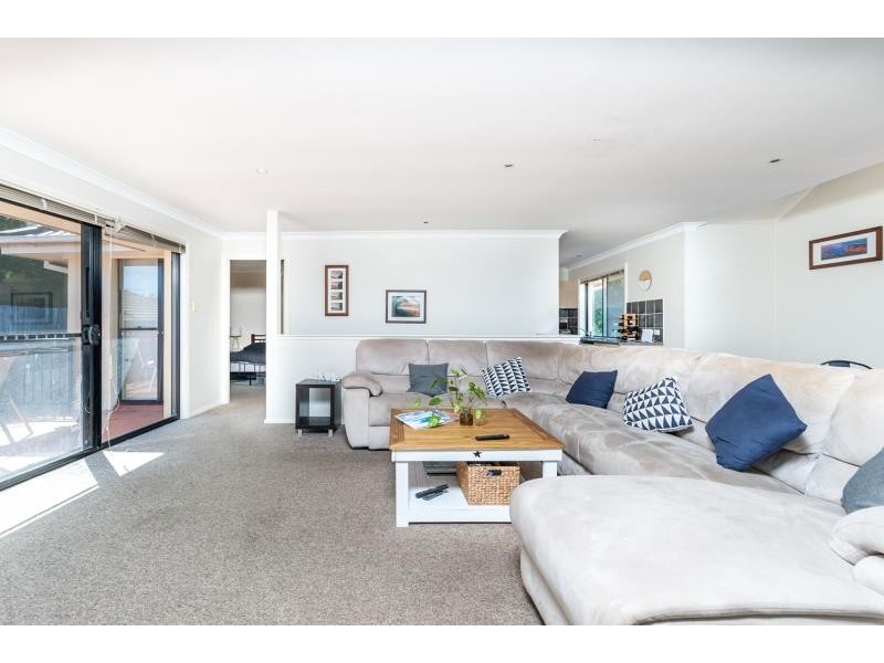 2/20 Whiting Avenue, Terrigal NSW 2260