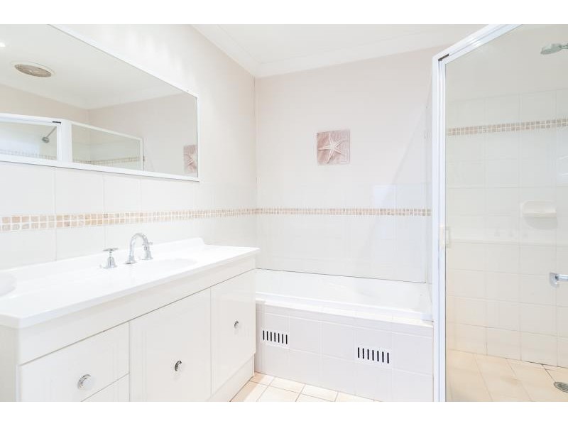 2/20 Whiting Avenue, Terrigal NSW 2260