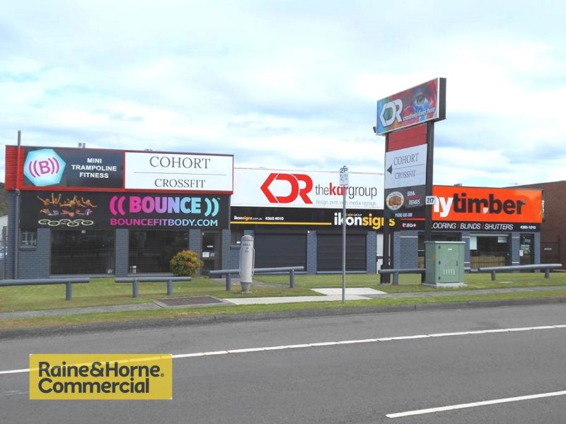 217 The Entrance Rd, Erina NSW 2250