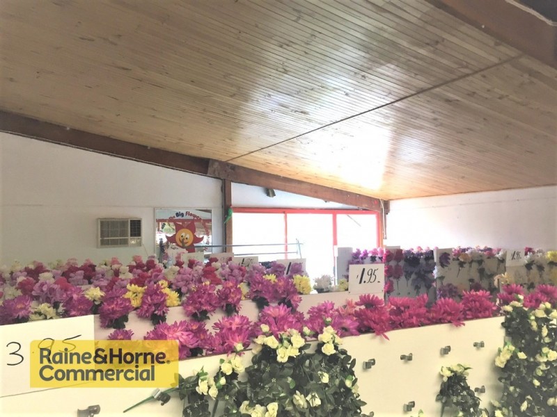 1/2 Burns Rd, Ourimbah NSW 2258