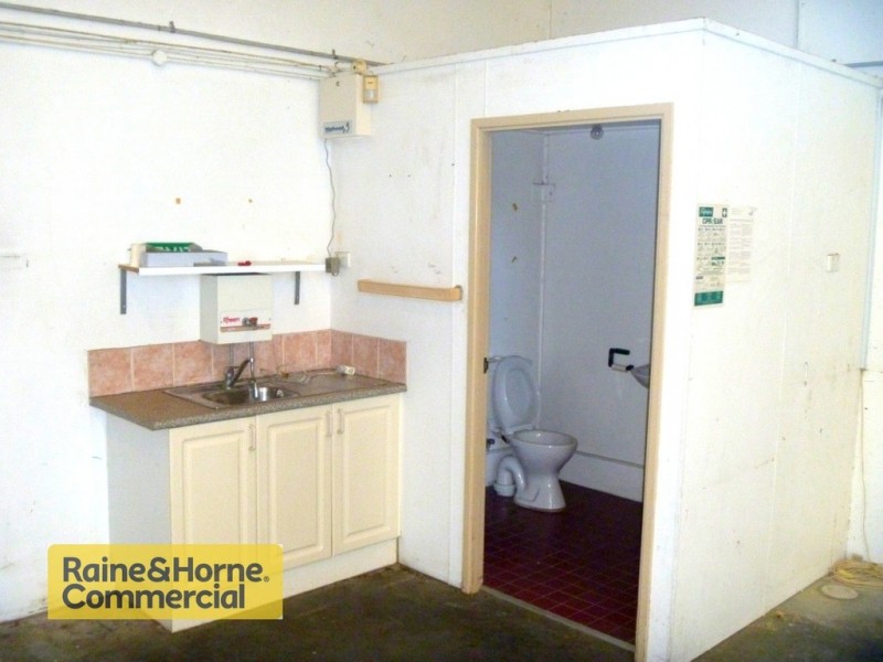 1/9 Bon Mace Close, Berkeley Vale NSW 2261