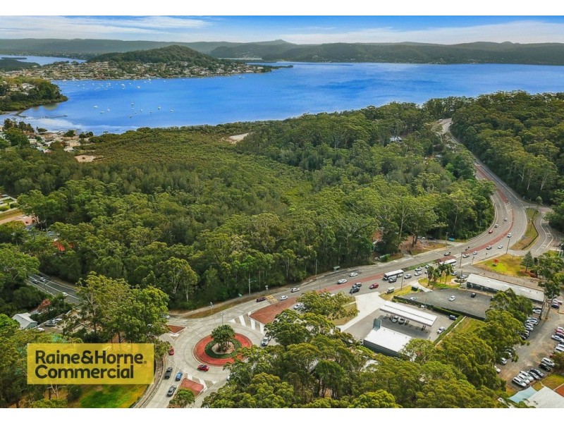 389 AVOCA DRIVE, Green Point NSW 2251