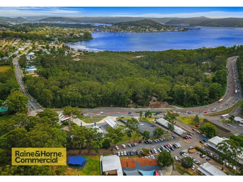 389 AVOCA DRIVE, Green Point NSW 2251