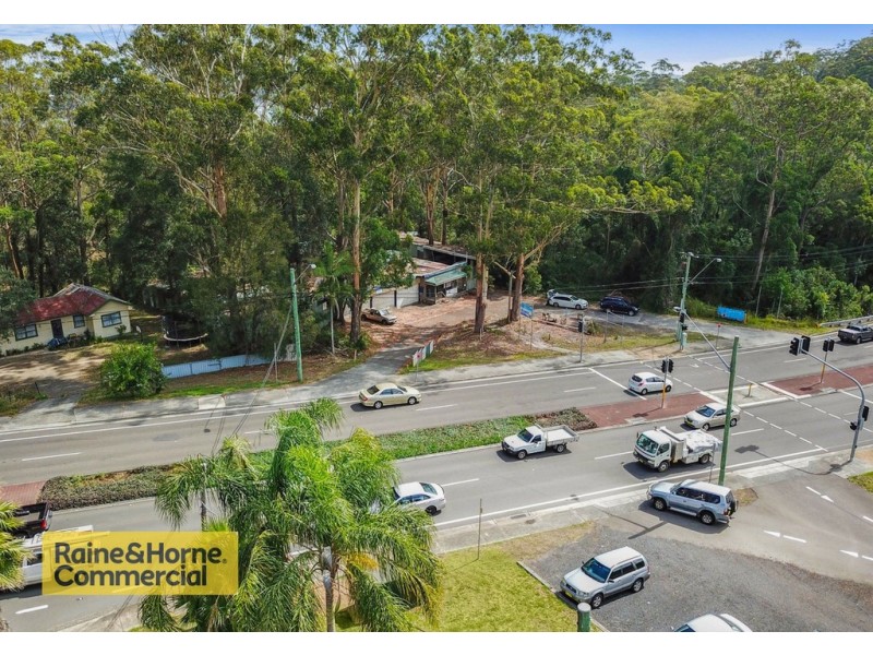 389 AVOCA DRIVE, Green Point NSW 2251
