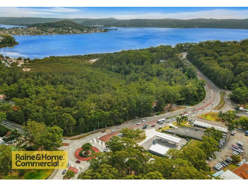 389 AVOCA DRIVE, Green Point NSW 2251