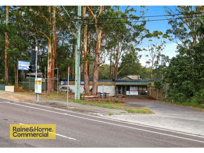 389 AVOCA DRIVE, Green Point NSW 2251