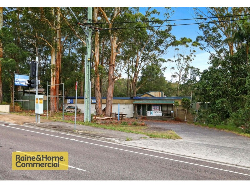 389 AVOCA DRIVE, Green Point NSW 2251