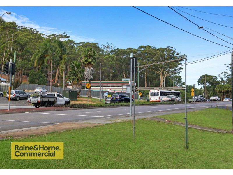 389 AVOCA DRIVE, Green Point NSW 2251