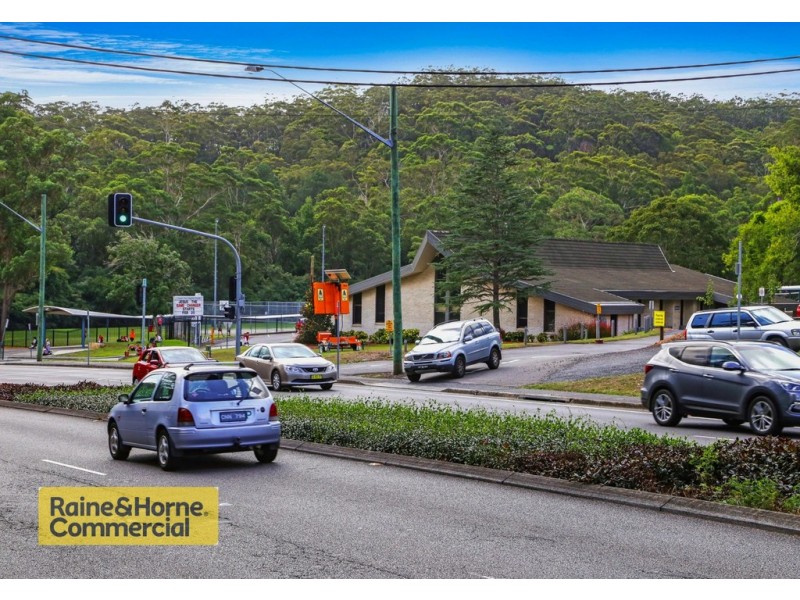 389 AVOCA DRIVE, Green Point NSW 2251