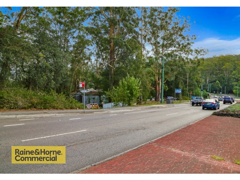 389 AVOCA DRIVE, Green Point NSW 2251