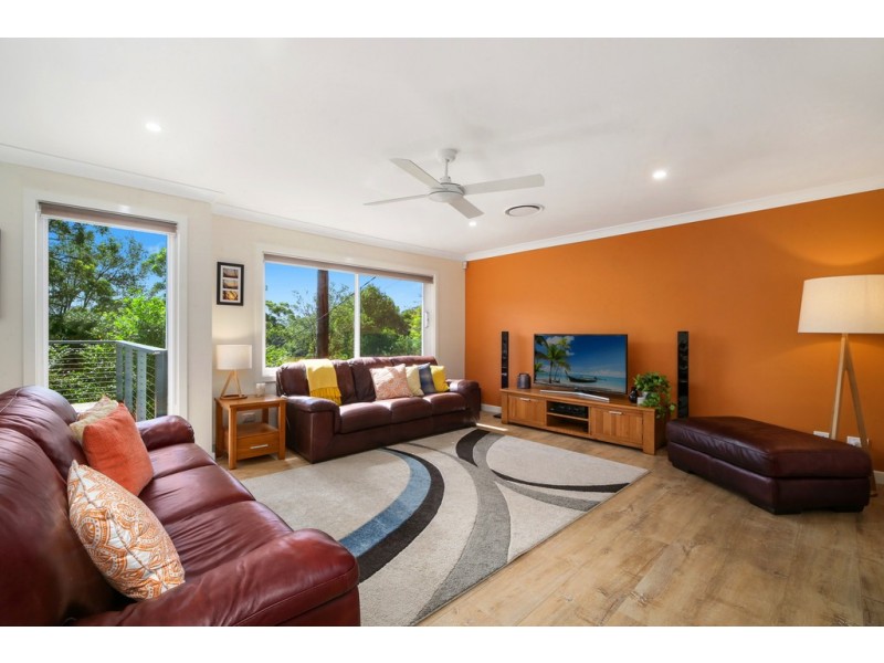 19 Plantation Place, Avoca Beach NSW 2251