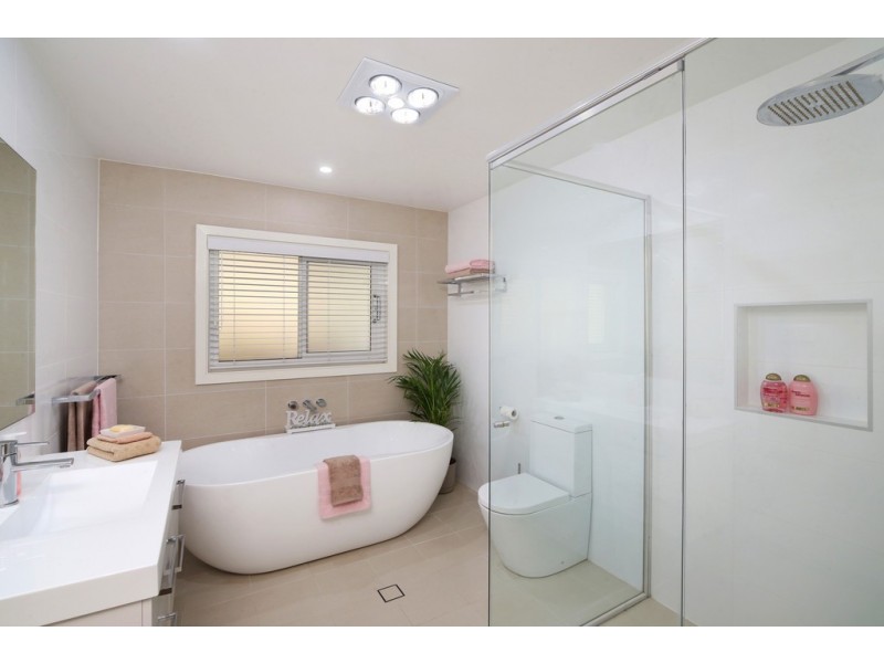 19 Plantation Place, Avoca Beach NSW 2251