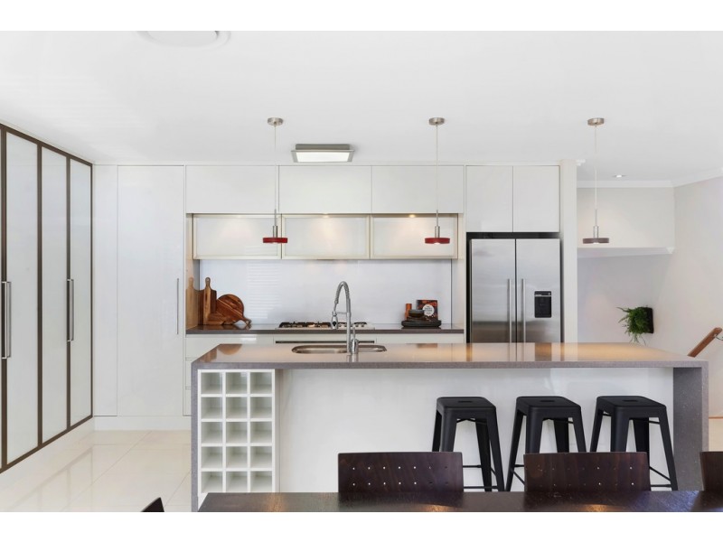 18 FIGTREE BAY DRIVE, Kincumber NSW 2251