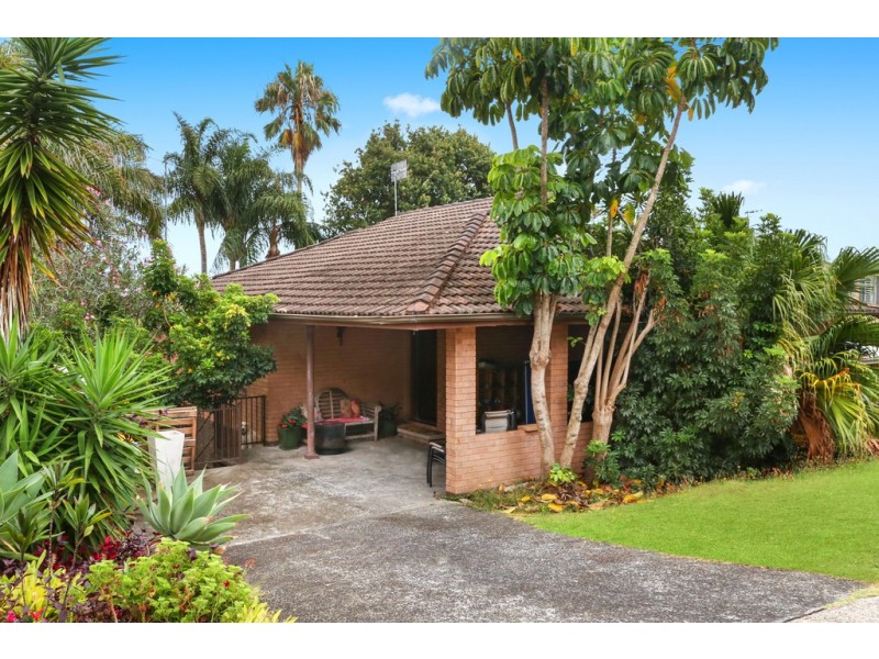 15 Hopetoun Street, Forresters Beach NSW 2260
