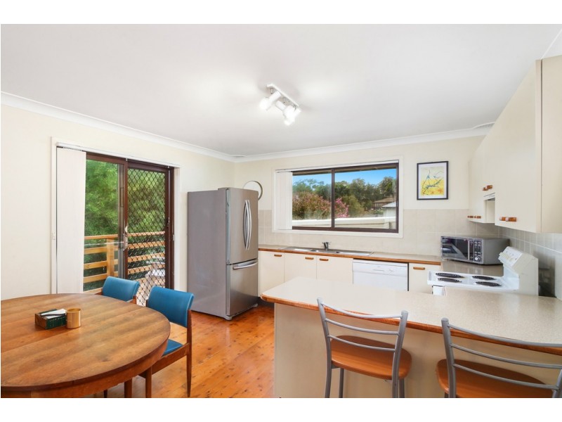 15 Hopetoun Street, Forresters Beach NSW 2260