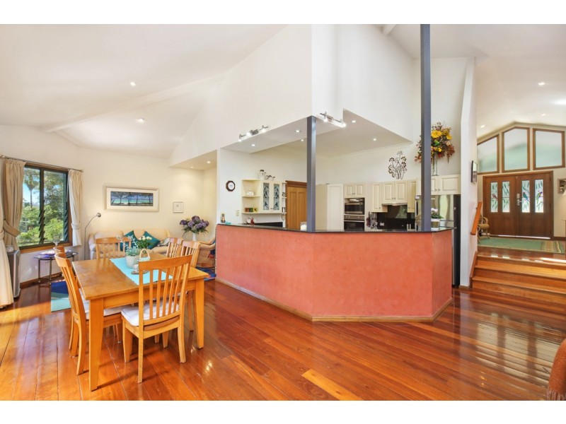 17e Peel Street, Avoca Beach NSW 2251