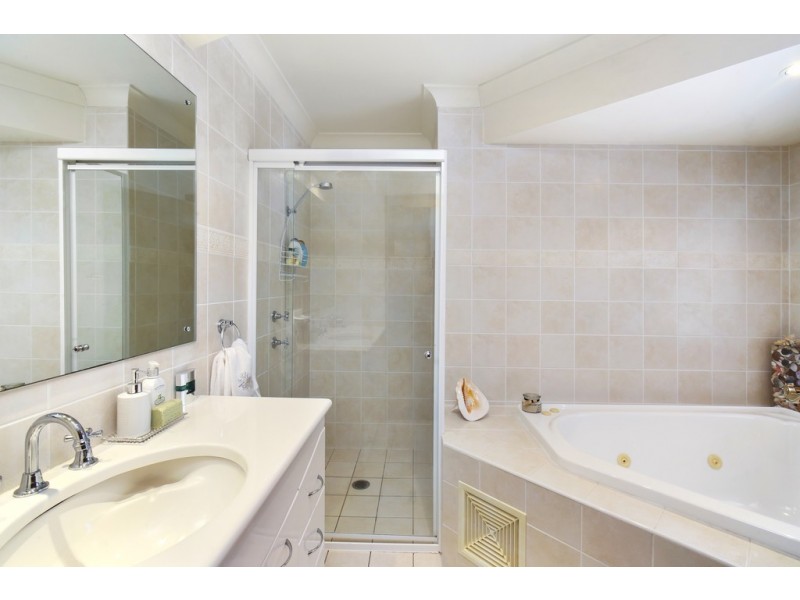 17e Peel Street, Avoca Beach NSW 2251