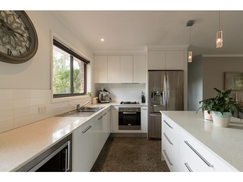 37 Heights Crescent, Wamberal NSW 2260