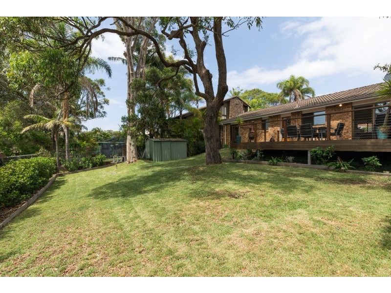 37 Heights Crescent, Wamberal NSW 2260