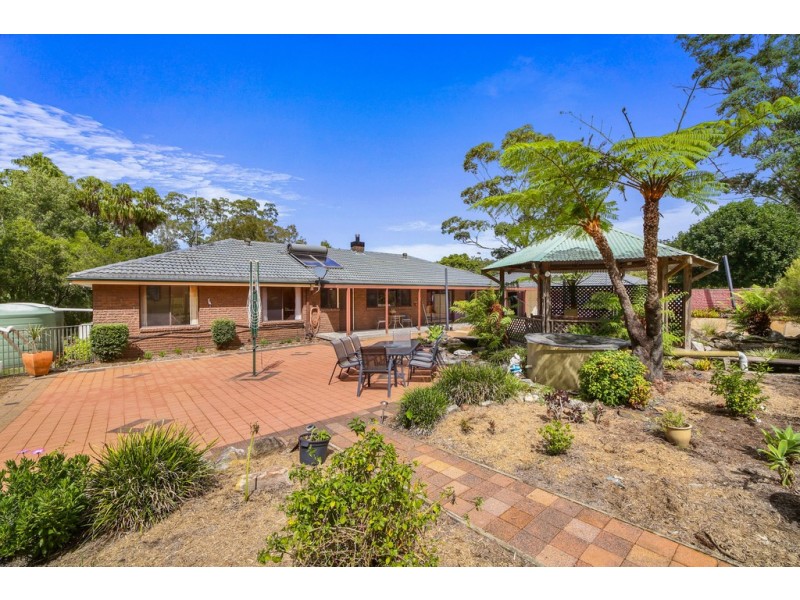 448 Avoca Drive, Green Point NSW 2251