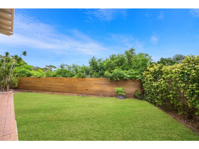 10 Crystal Street, Forresters Beach NSW 2260