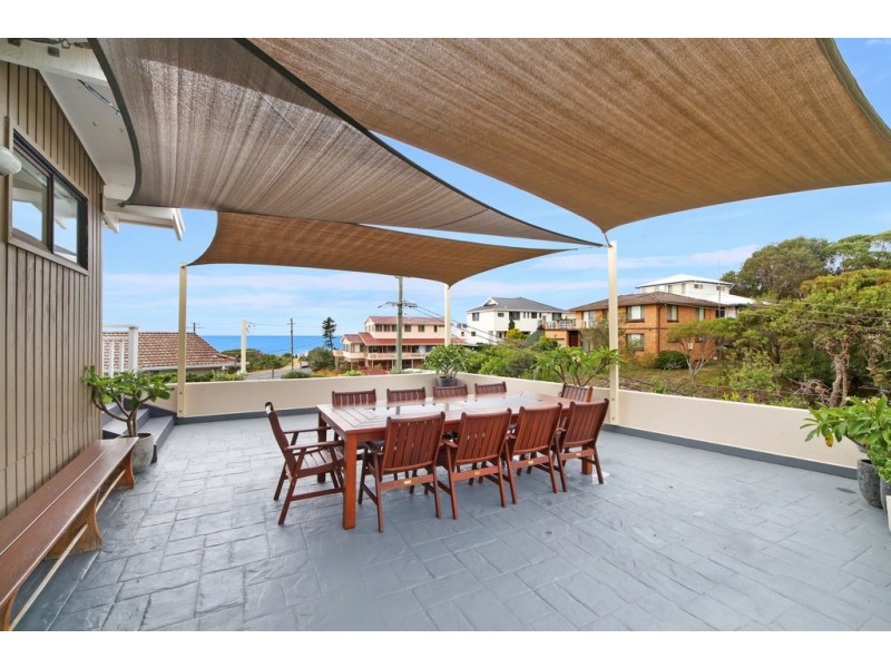 10 Crystal Street, Forresters Beach NSW 2260