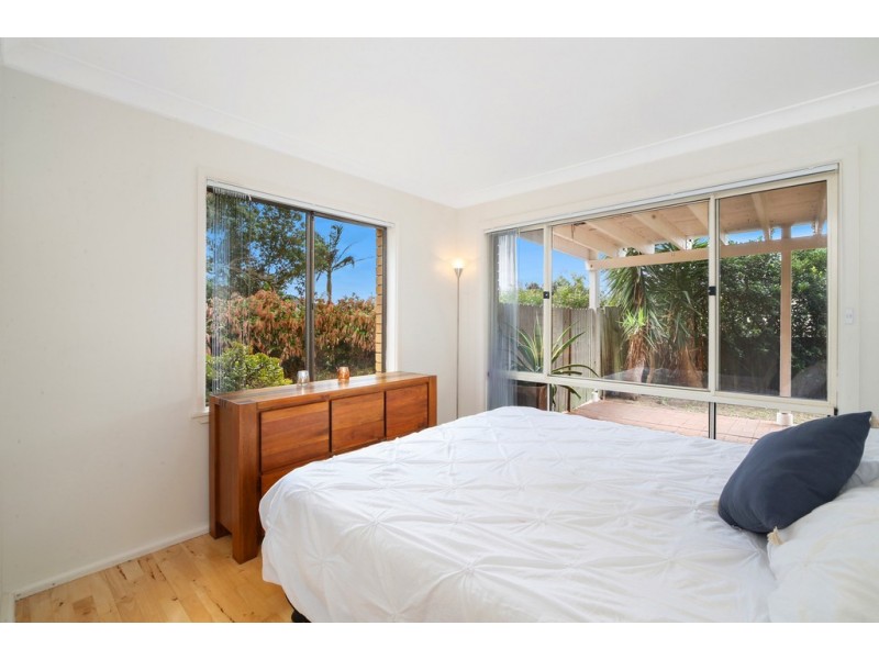 10 Crystal Street, Forresters Beach NSW 2260