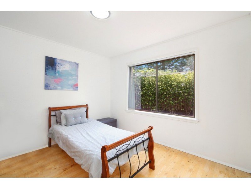 10 Crystal Street, Forresters Beach NSW 2260