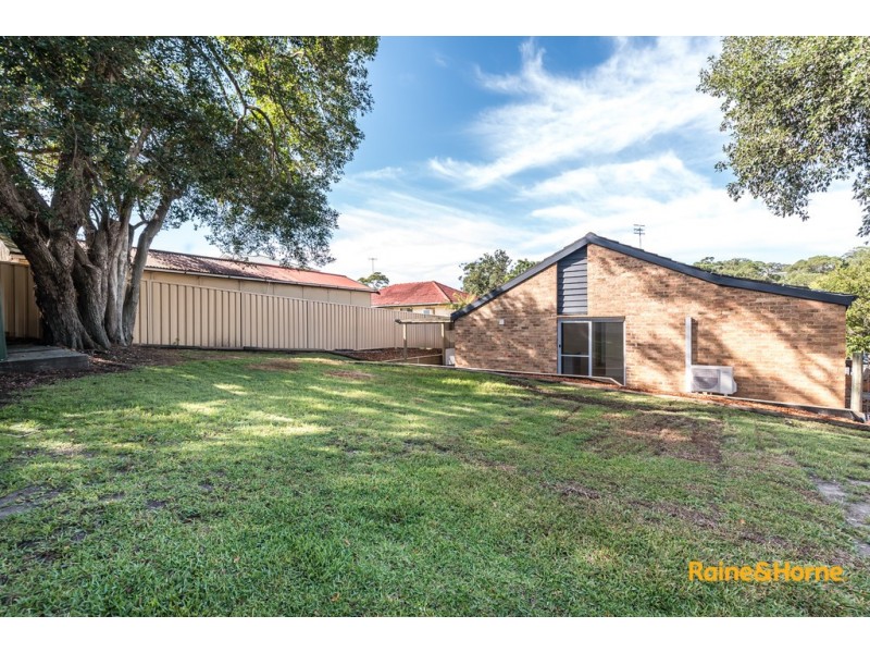 79 Patrick Crescent, Saratoga NSW 2251