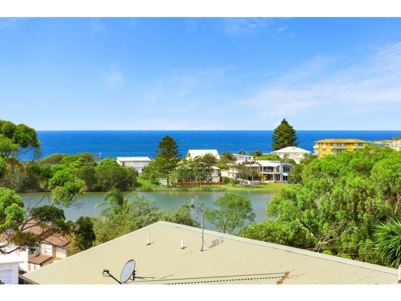 2/3 Hastings Rd, Terrigal NSW 2260