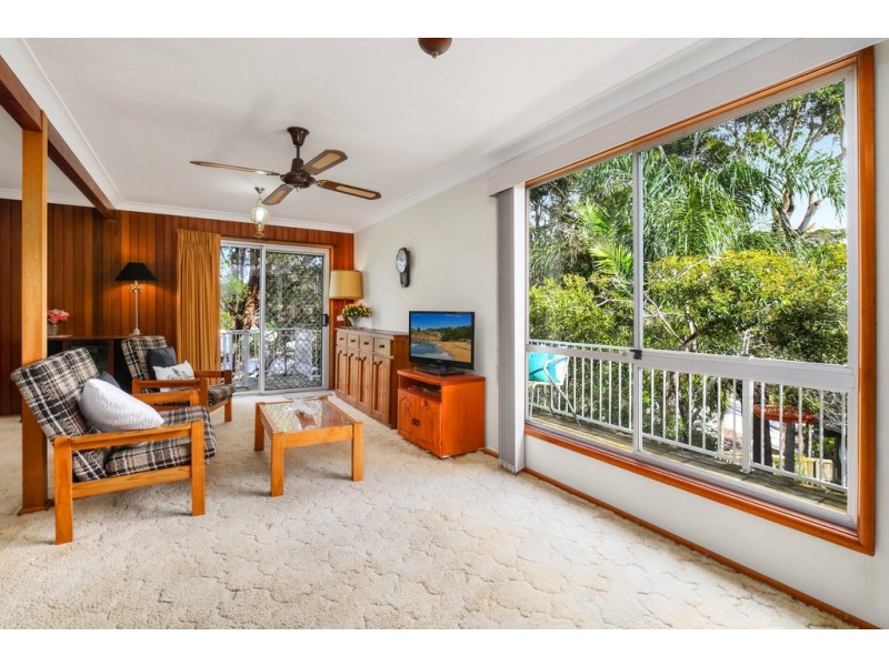 3 Seasound Crescent, North Avoca NSW 2260