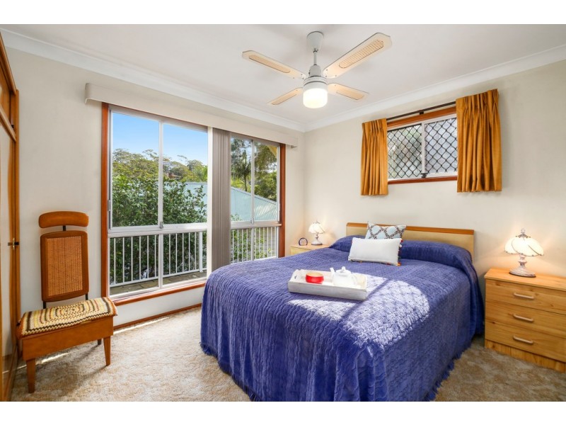 3 Seasound Crescent, North Avoca NSW 2260