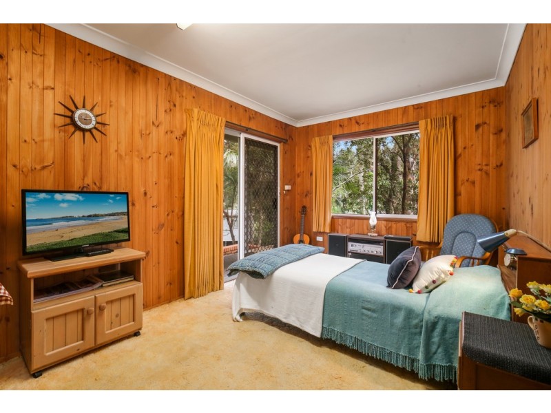 3 Seasound Crescent, North Avoca NSW 2260