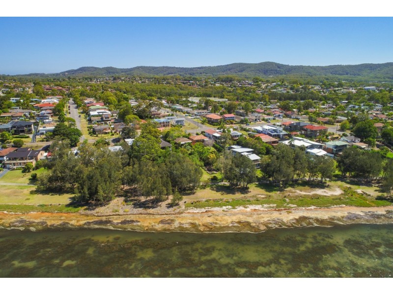 19 Trelawney Street, Killarney Vale NSW 2261