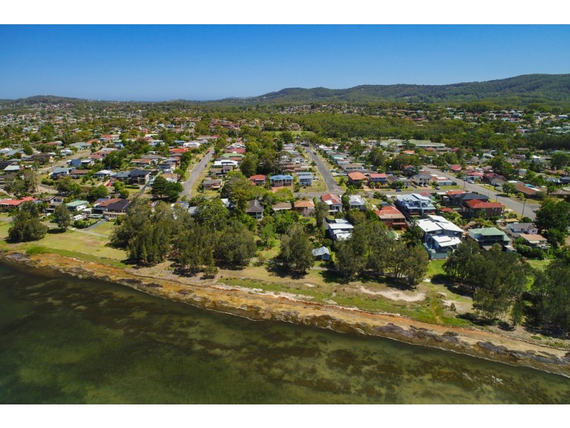 19 Trelawney Street, Killarney Vale NSW 2261