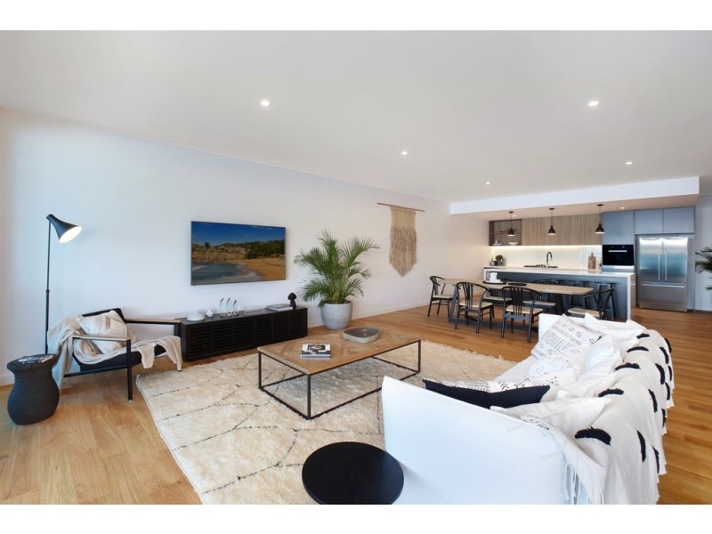 Unit W34 Viciniti, 46 Frederick St, Point Frederick NSW 2250