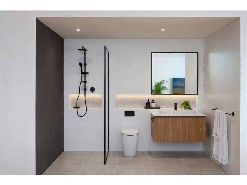 Unit W34 Viciniti, 46 Frederick St, Point Frederick NSW 2250