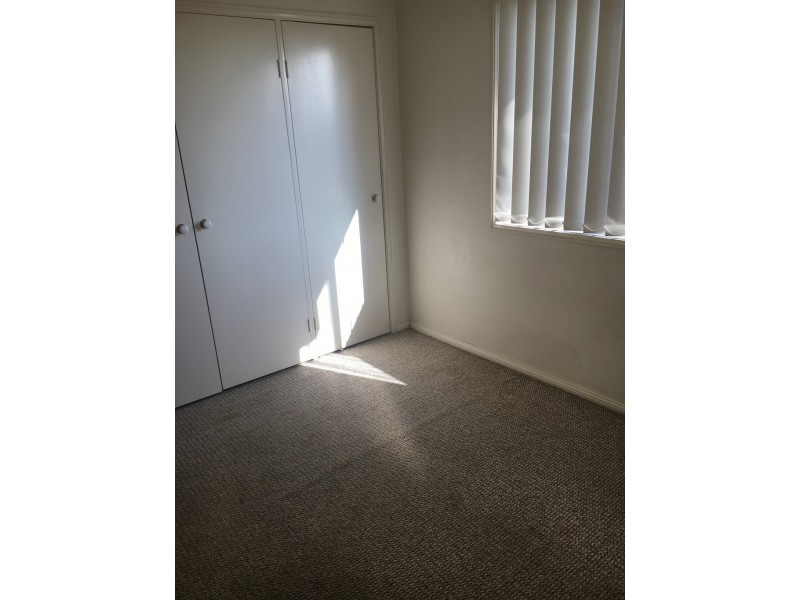 11 Irwin Place, Green Point NSW 2251