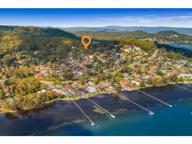 5 Omaru Close, Green Point NSW 2251