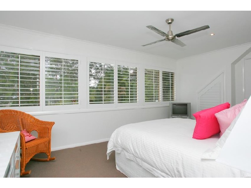 2/27B Ascot Ave, Avoca Beach NSW 2251