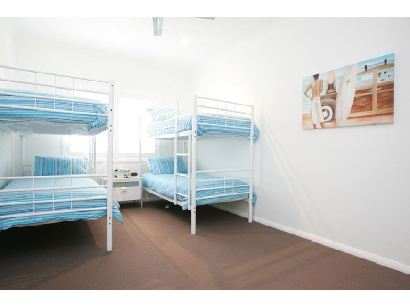2/27B Ascot Ave, Avoca Beach NSW 2251