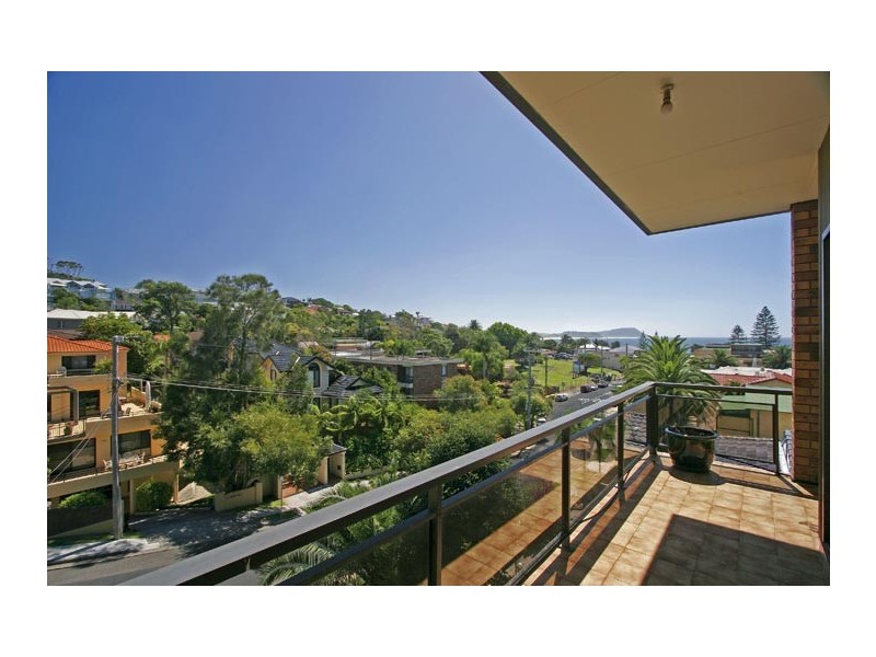 18 Campbell Crescent, Terrigal NSW 2260